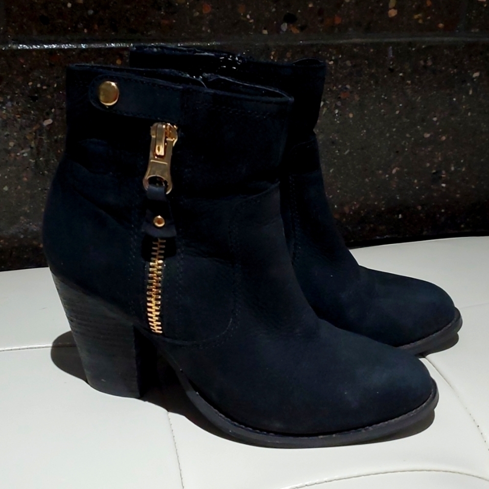 ALDO OLENALLA  BLACK LEATHER SUEDE BOOTS GOLD ZIPPERS Drama Winter Club Party